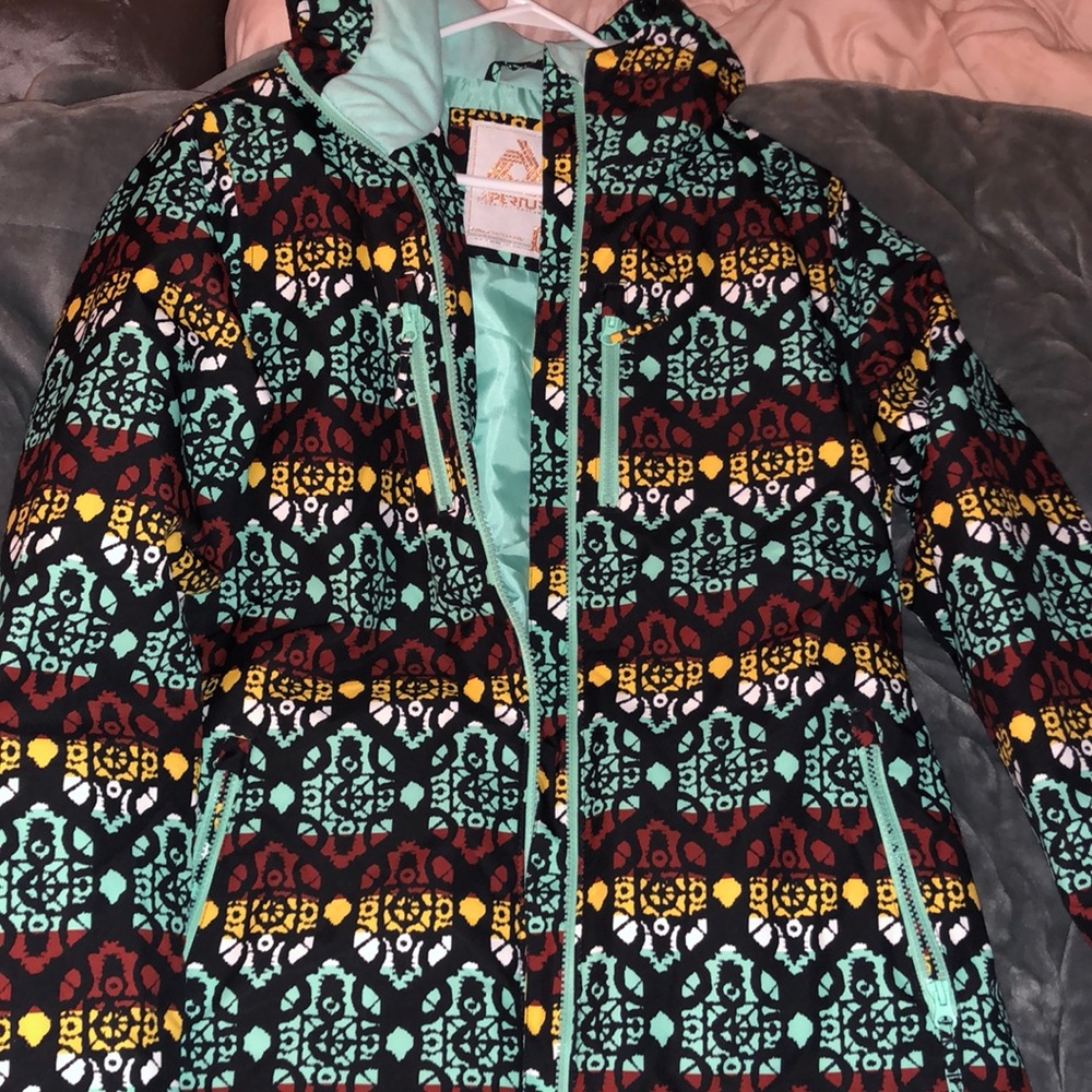 BRAND NEW SNOWBOARDING JACKET!